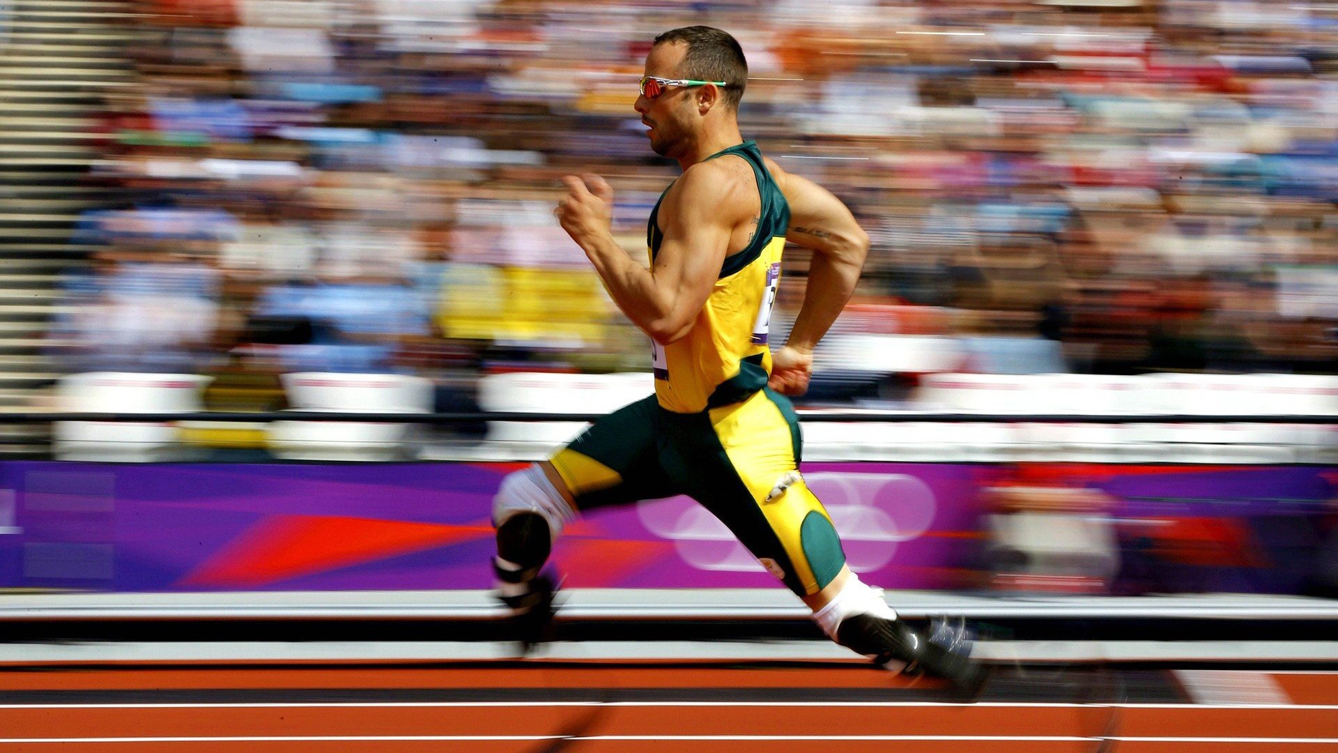 “极速漂移,掌控细节!”——老司机传授赛场漂移技巧,赛车极速漂移