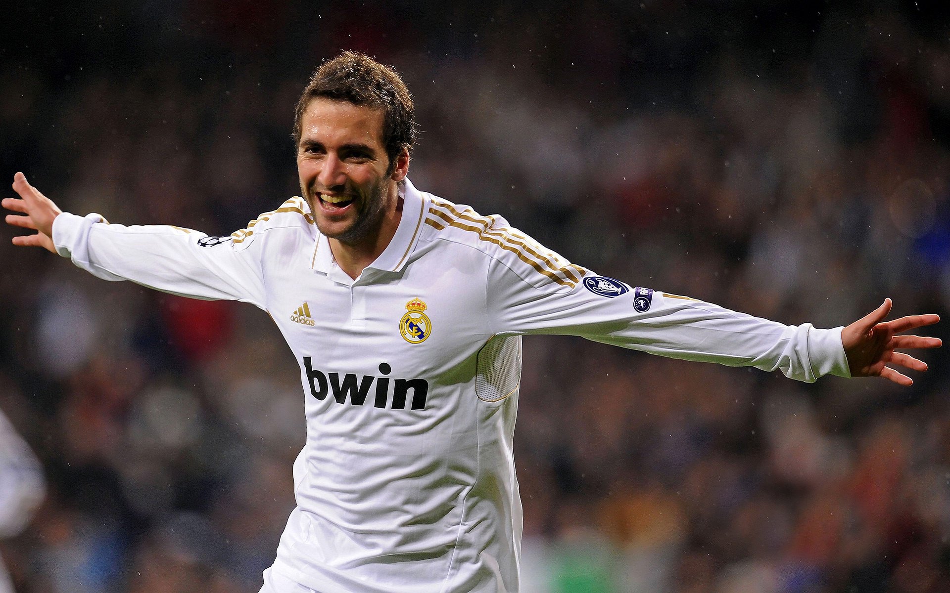 kaiyun开云·官方网站-沙尔克客场主场失利，球迷失望不已，沙尔克队主帅